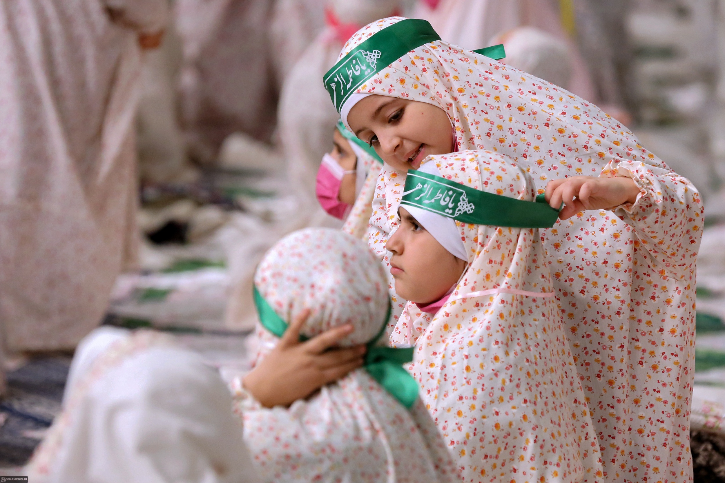 در حلقه لشکر فرشتگان در حلقه لشکر فرشتگان