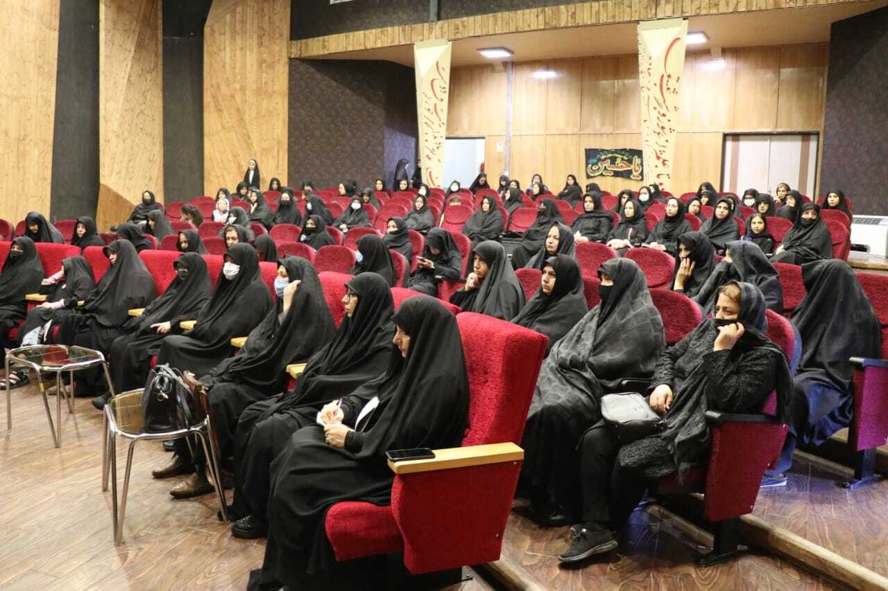 تبیین حقايق عاشورا به اندازه قیام آن داراي اهمیت است تبیین حقايق عاشورا به اندازه قیام آن داراي اهمیت است