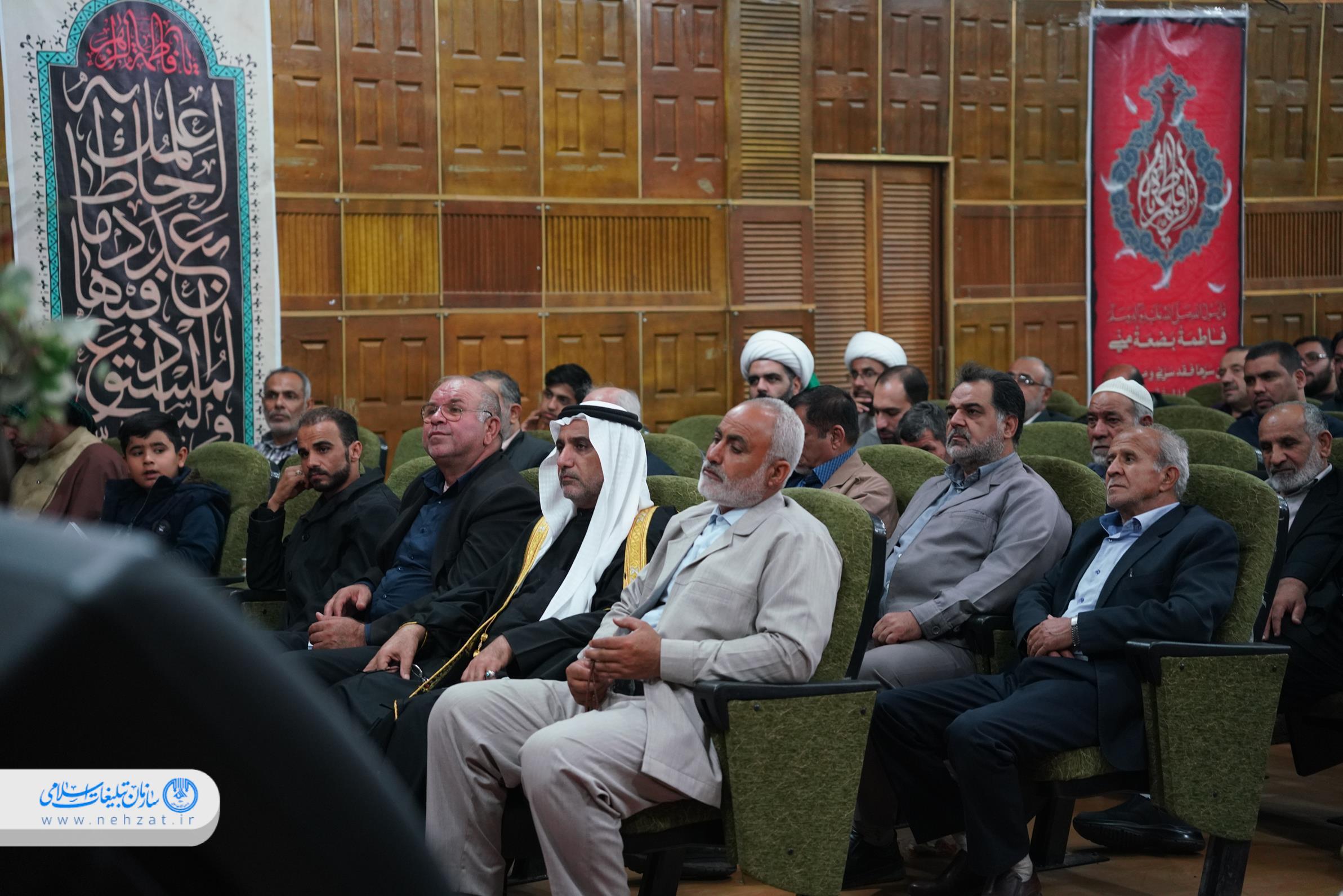 نشست تبیینی مسئولان هیئات مذهبی و مداحان اهواز برگزار شد