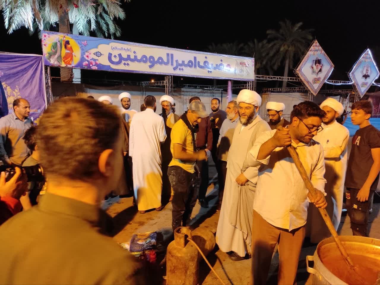 مراسم پخت یک میلیون پرس غذای متبرک در خوزستان