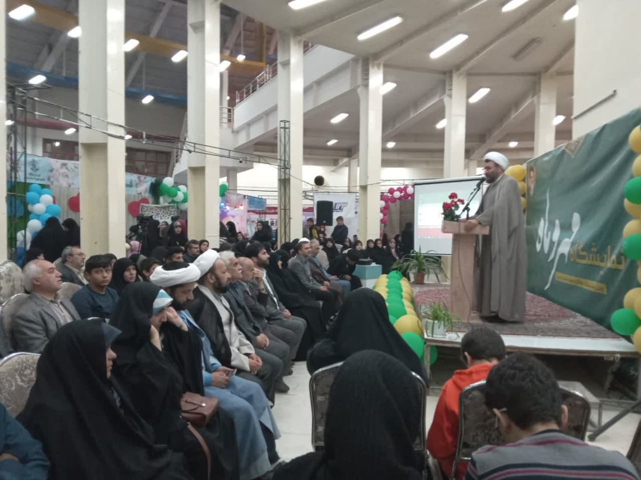 حجاب کنشگری زن مسلمان در نبرد تمدنی است حجاب کنشگری زن مسلمان در نبرد تمدنی است