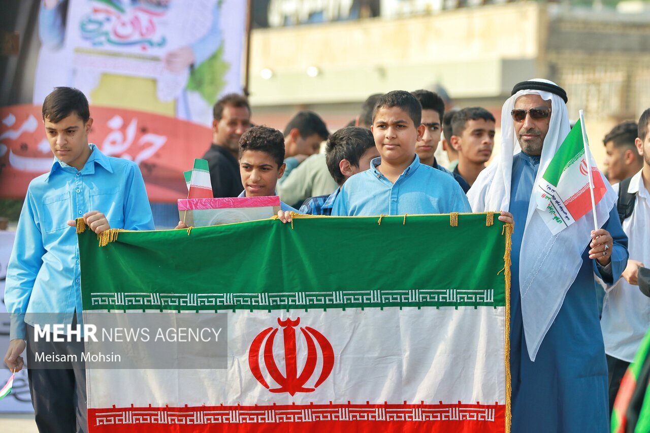 یوم الله ۱۳ آبان در آبادان