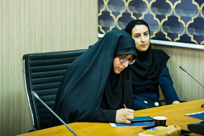 نشست هم اندیشی جمعی جمعی از فعالان فضای مجازی