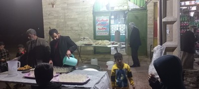 موکب داری که تعمیر کار وسایل گرمایشی نیازمندان شد