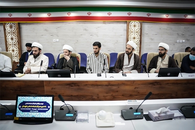 نشست صمیمانه کارکنان به مناسبت آغاز سال جدید برگزار شد