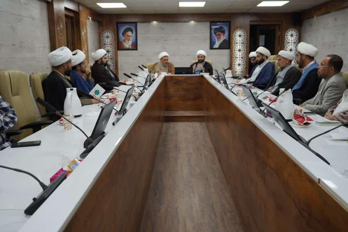 جلسه تبیین محور محتوایی پویش زندگی با آیه ها برگزار شد
