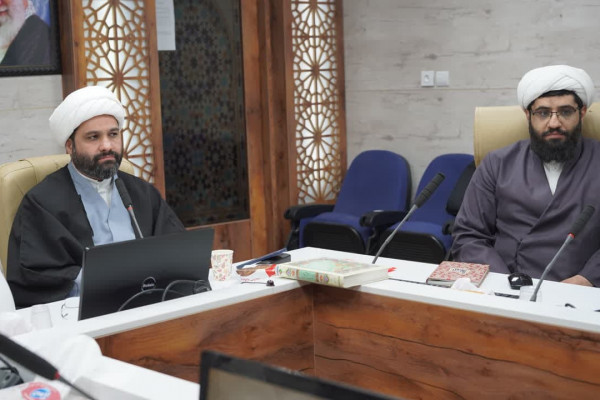 جلسه تبیین محور محتوایی پویش زندگی با آیه ها برگزار شد