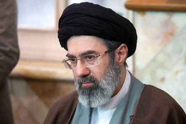 بیعت عشیره آلبومغینم بنی طرف با رهبر انقلاب