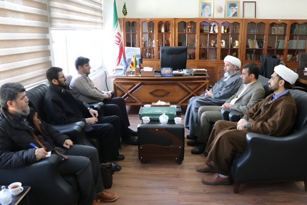 تأکید بر استفاده از ظرفیت هنرمندان و اصحاب رسانه در اجرای طرح «زندگی با آیه‌ها»