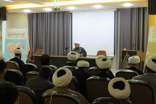 آموزش سفیران «زندگی با آیه‌ها» در کرمانشاه آغاز شد