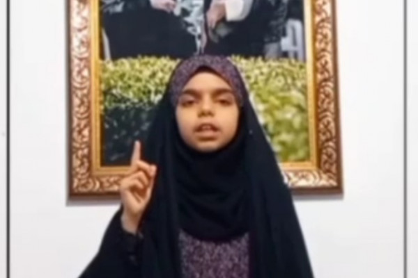 رجزخوانی شیر‌دختر دهه‌نودی بندرخمیر