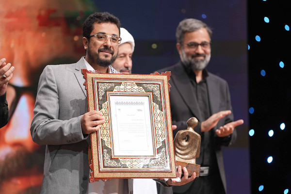 קארן הומאיוּנפאר נבחר לדמות האמנותית של השנה