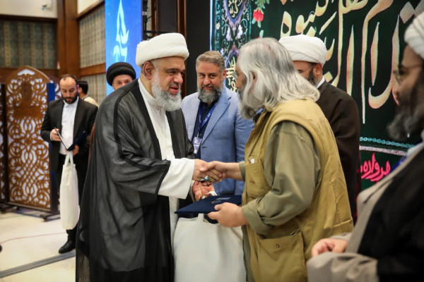 “Mehrvareh Havaye No”：表彰宗教社团的活动