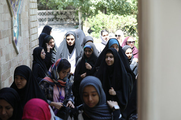 «هيستوري»؛ حملة للقراءة خاصة بالمراهقين