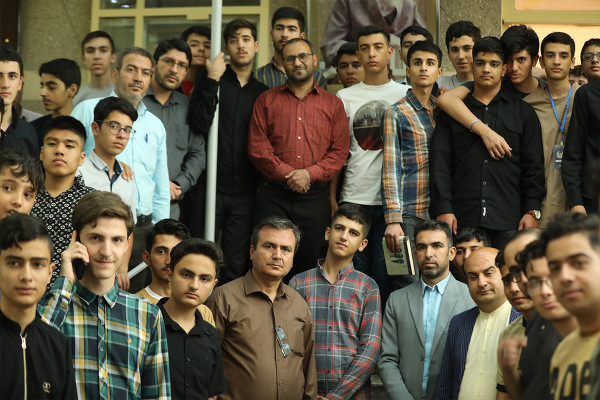 《历史》：面向青少年的阅读活动