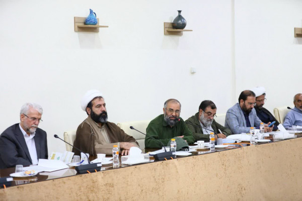 نشست صمیمی جمعی از هیأت‌های مذهبی استان با رییس سازمان هیات و تشکل های دینی