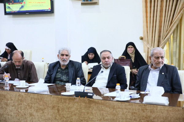 نشست صمیمی جمعی از هیأت‌های مذهبی استان با رییس سازمان هیات و تشکل های دینی