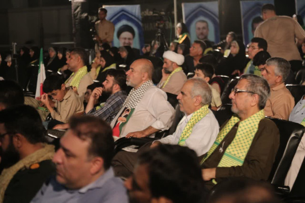 اجتماع نصر با حضور یاران صمود و خانواده شهدای لبنانی در ناو شهید رودکی