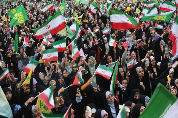 حملة «مثل النجمة»؛ أكبر احتفال للفتيات في إيران