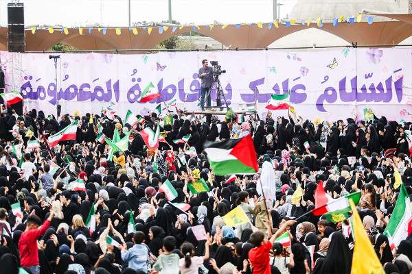 “如星星一般” 活动：伊朗最大的女生庆典