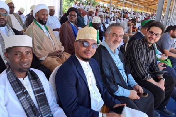 “Mahfel” TV Program: Quranic Celebrations in Iran and Around the World