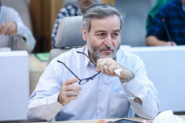 نشست هم‌اندیشی «زندگی با آیه‌ها»