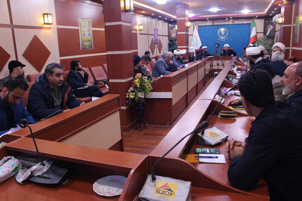 فعالیت‌های فرهنگی در مدارس و مساجد باید تقویت شود