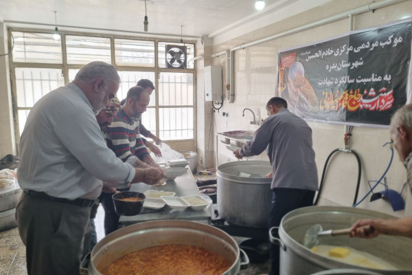 پخت غذای گرم و برپایی سفره افطار علوی در شهرستان بدره