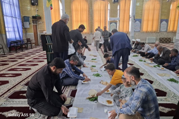 پخت غذای گرم و برپایی سفره افطار علوی در شهرستان بدره