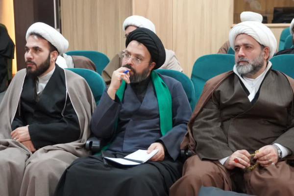 برگزاری نشست هم‌اندیشی اساتید معارف اسلام ناب استانهای همدان و زنجان