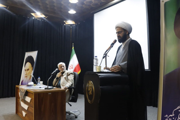 گردهمایی نخبگان حوزه و دانشگاه و فعالین جبهه انقلاب اسلامی با سخنرانی دکتر سعید جلیلی به مناسبت سالروز پیروزی انقلاب اسلامی برگزار گردید