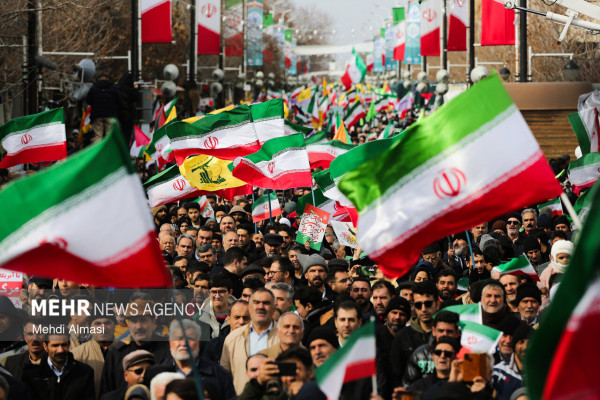 راهپیمایی 22 بهمن در زنجان