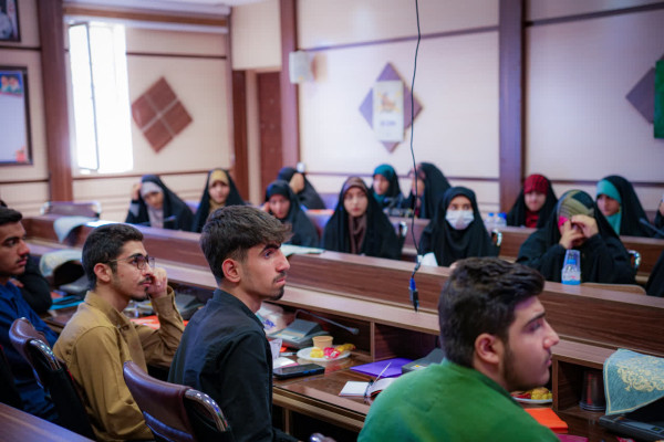 برگزاری دوره یک روزه روایتگران آینده با موضوع سواد رسانه در کرمانشاه