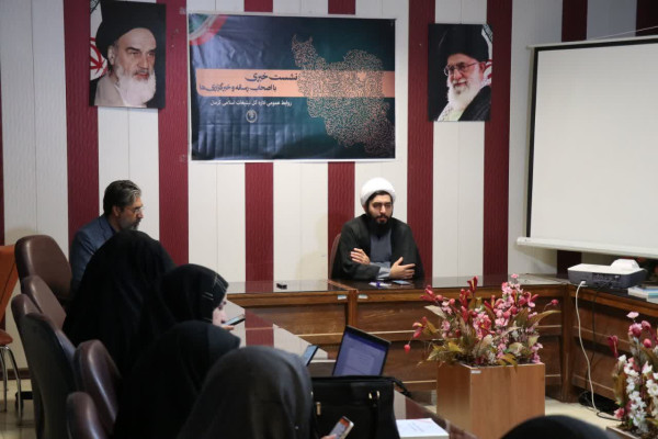 تشریح برنامه‌های فاطمیه، معارف اسلام ناب و اعتکاف ۱۴۰۴ در نشست خبری کرمان