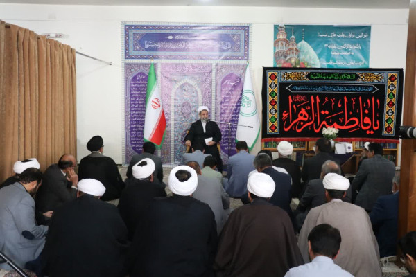 نماز وحدت دستگاه‌های اجرایی کرمان با تأکید بر تبیین شخصیت حضرت زهرا (س) و نقش خودشناسی در رسیدن به مقام احسان