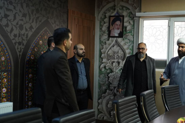 بازدید مدیر روابط عمومی شرکت فولاد اکسین از مرکز رسانه تبلیغات اسلامی استان خوزستان